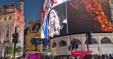 Der Picadilly Circus ist einer der bekanntesten und zugleich belebtesten Plätze Londons.