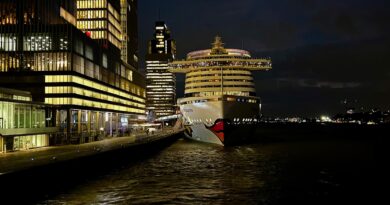 AIDAprima in Rotterdam auf Metropolentour. (Foto: Joven Scholte Aalbes)