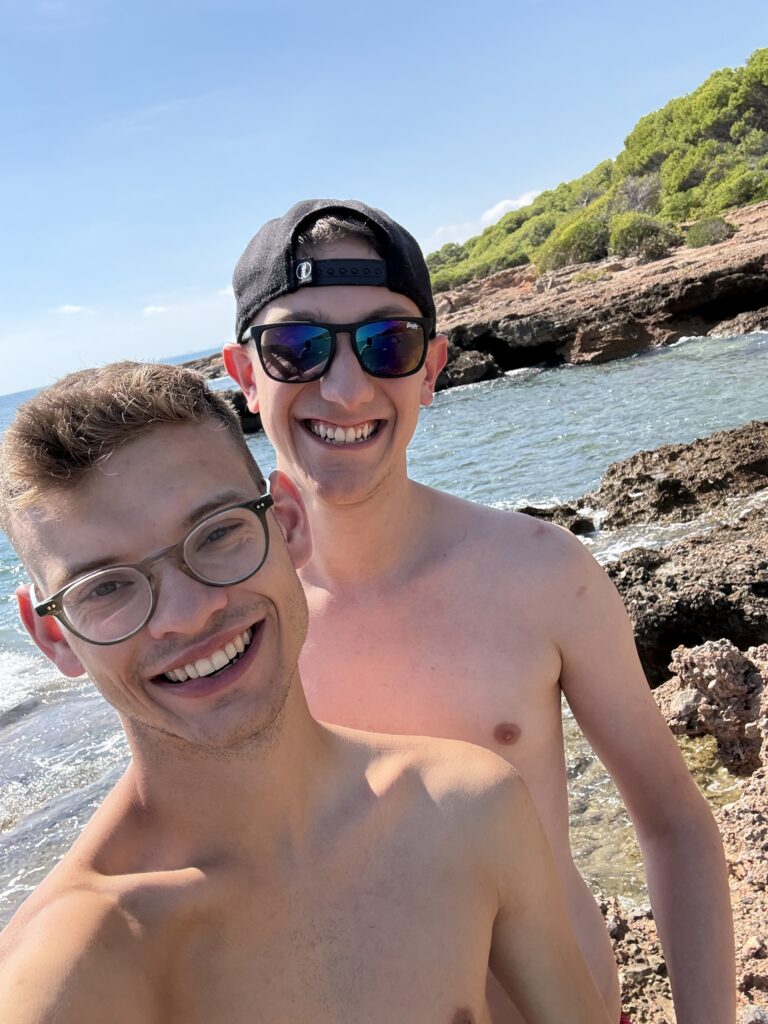 Ein abgelegener Strand zum Entspannen am Via Verde del mar. (Foto: Joven Scholte Aalbes)