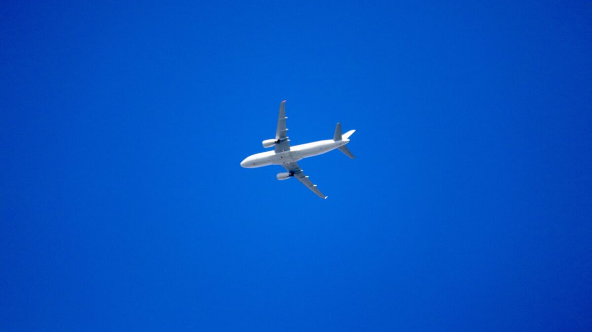 LEAV Flug von Köln um 11:11 Uhr (Foto: Joven Scholte Aalbes)